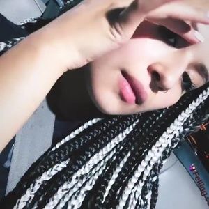 Meet your Posher, Paula andrea